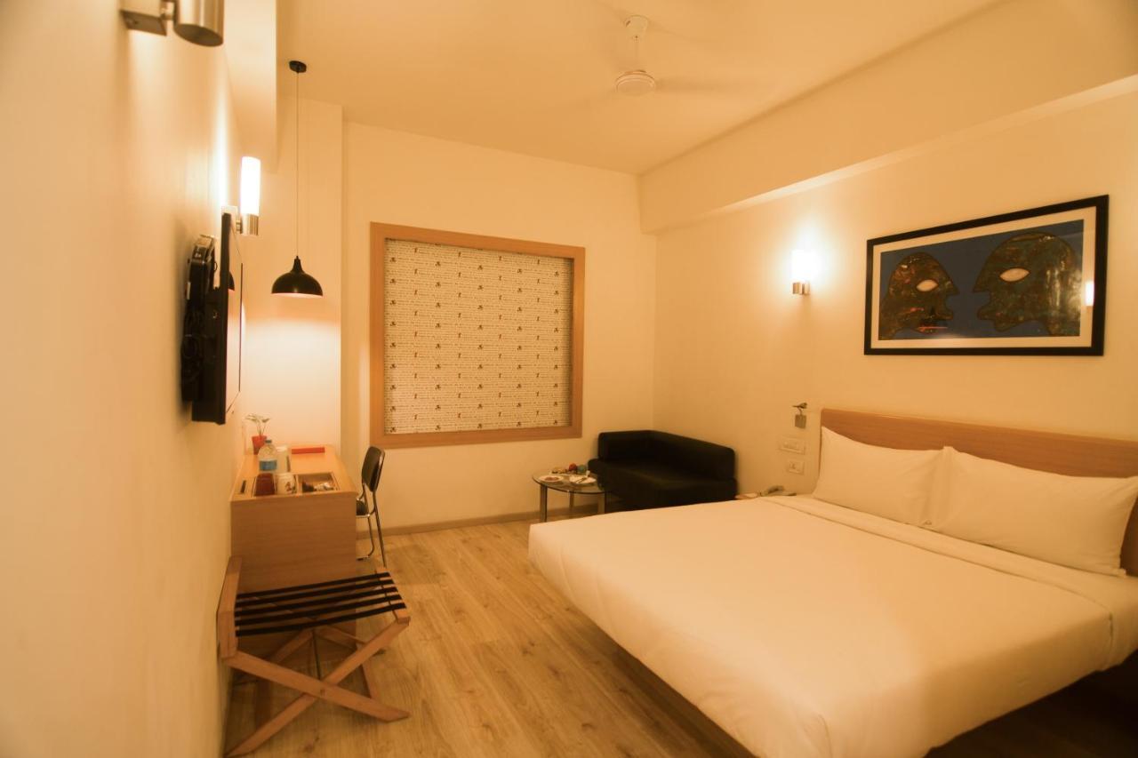 Red Fox By Lemon Tree Hotels, Sector 60, Gurugram Gurgáon Kültér fotó